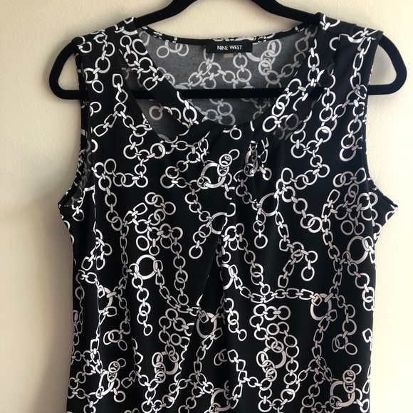 Nine West. Blouse black & white chain pattern. Like new! - Picture 2 of 5
